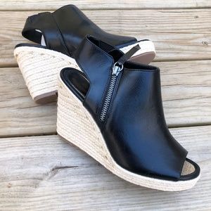Ruff Hewn • Black Wedge